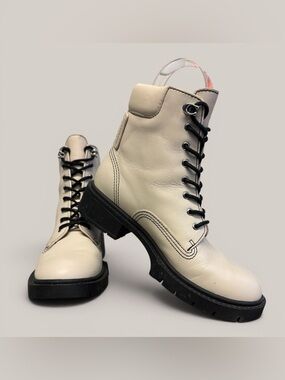 COACH Lorimer Lace Up Lug Sole Combat Leather Booties  Chalk Sz 6